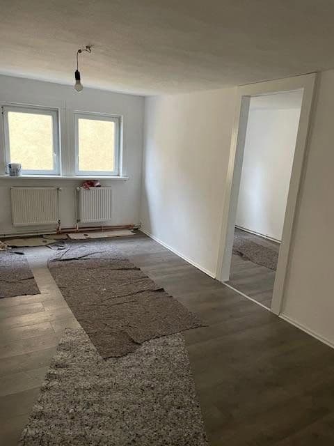 Predaj domu 180 m², pozemok 400 m², Roßmäßlerstraße 34, Tharandt, Sasko Predaj domu 180 m², pozemok 400 m², Roßmäßlerstraße 34, Tharandt, Sasko