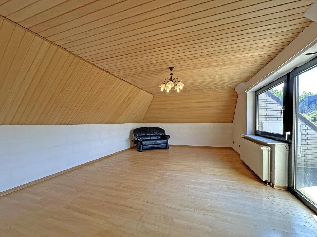 Prenájom bytu 5-izbový 101 m², Hamburg, Hamburg Prenájom bytu 5-izbový 101 m², Hamburg, Hamburg