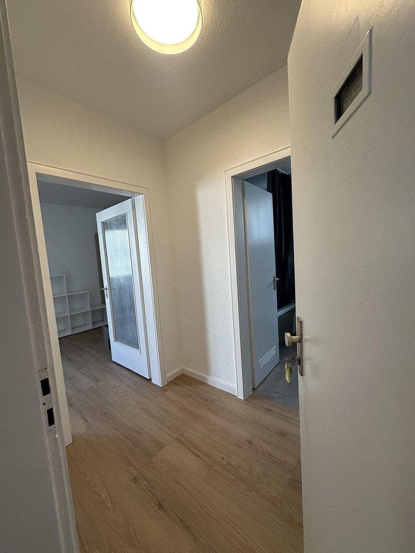 Prenájom bytu 1-izbový 47 m², Mannheim, Bádensko-Wurttembersko Prenájom bytu 1-izbový 47 m², Mannheim, Bádensko-Wurttembersko