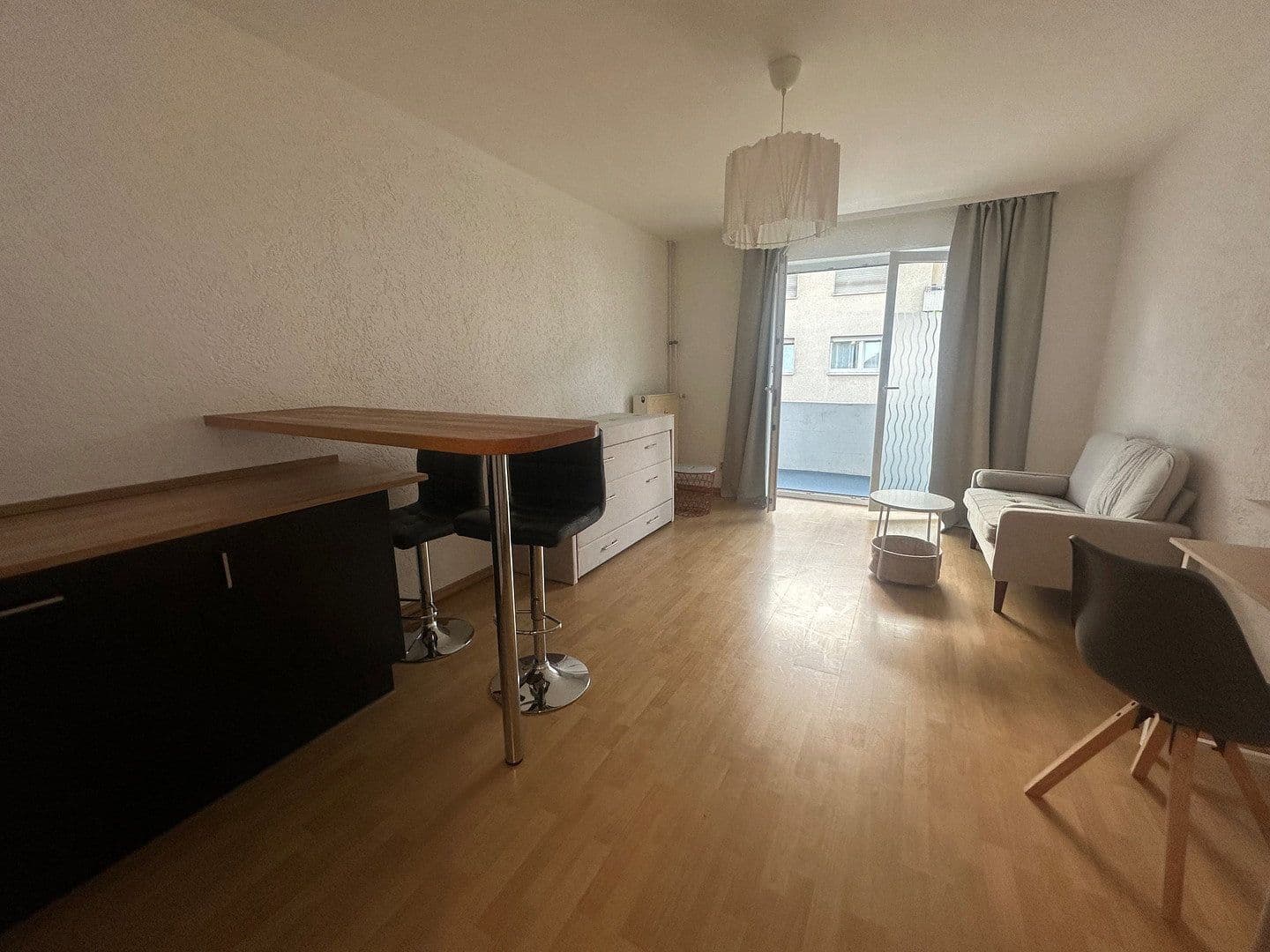 Prenájom bytu 1-izbový 32 m², Mannheim, Bádensko-Wurttembersko Prenájom bytu 1-izbový 32 m², Mannheim, Bádensko-Wurttembersko