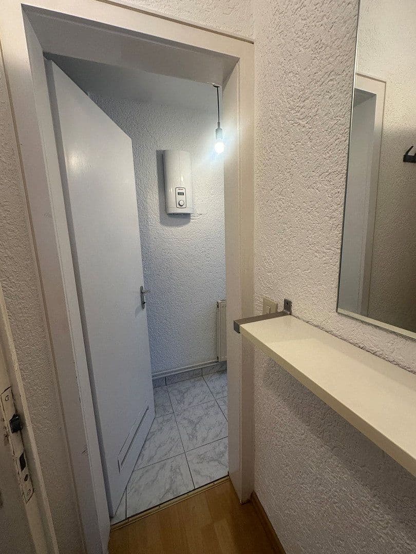 Prenájom bytu 1-izbový 32 m², Mannheim, Bádensko-Wurttembersko Prenájom bytu 1-izbový 32 m², Mannheim, Bádensko-Wurttembersko