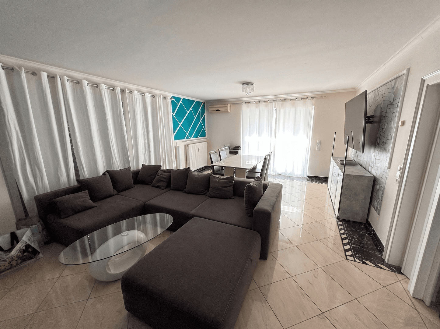Predaj domu 378 m², pozemok 2.163 m², Rinteln, Dolné Sasko Predaj domu 378 m², pozemok 2.163 m², Rinteln, Dolné Sasko