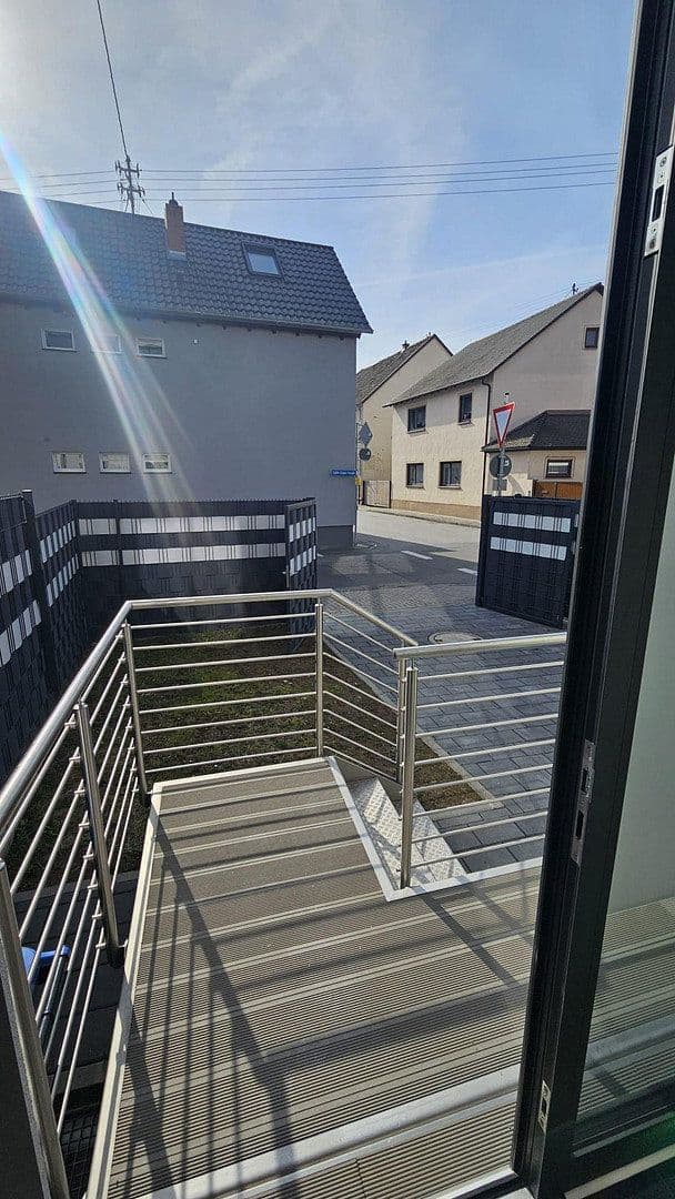 Predaj domu 167 m², pozemok 163 m², Speyerer Straße 25, Neuhofen, Porýnie-Falcko Predaj domu 167 m², pozemok 163 m², Speyerer Straße 25, Neuhofen, Porýnie-Falcko