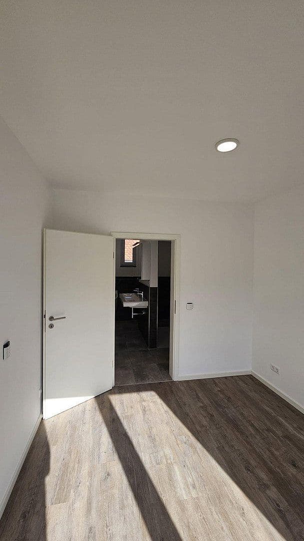 Predaj domu 167 m², pozemok 163 m², Speyerer Straße 25, Neuhofen, Porýnie-Falcko Predaj domu 167 m², pozemok 163 m², Speyerer Straße 25, Neuhofen, Porýnie-Falcko