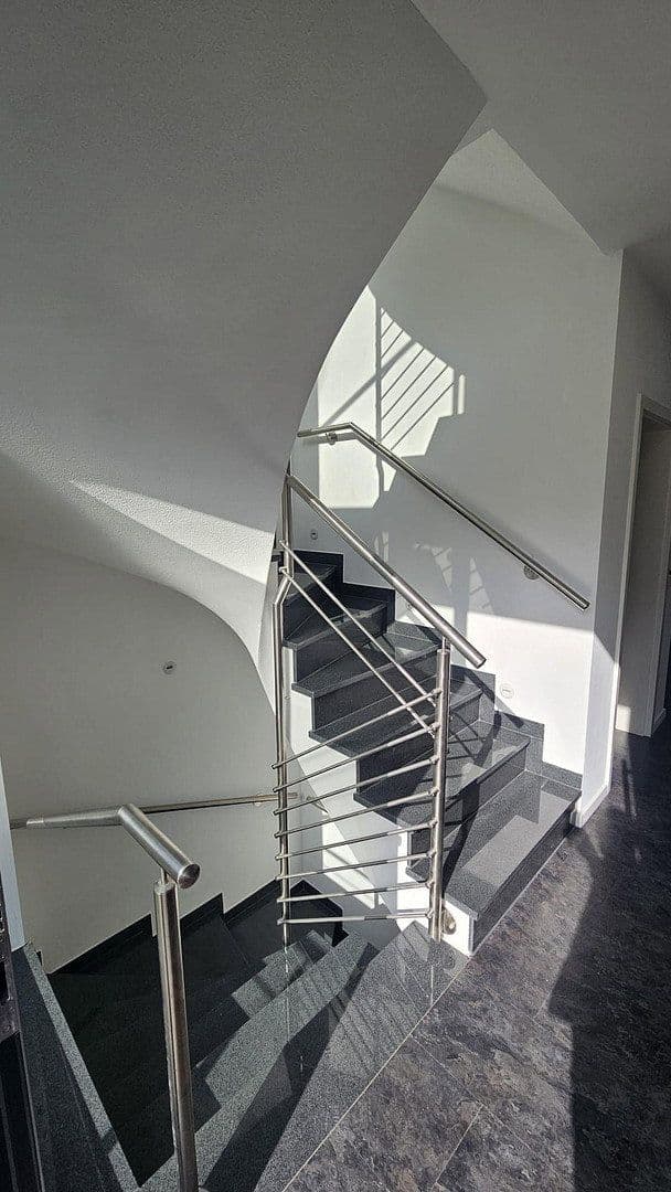 Predaj domu 167 m², pozemok 163 m², Speyerer Straße 25, Neuhofen, Porýnie-Falcko Predaj domu 167 m², pozemok 163 m², Speyerer Straße 25, Neuhofen, Porýnie-Falcko