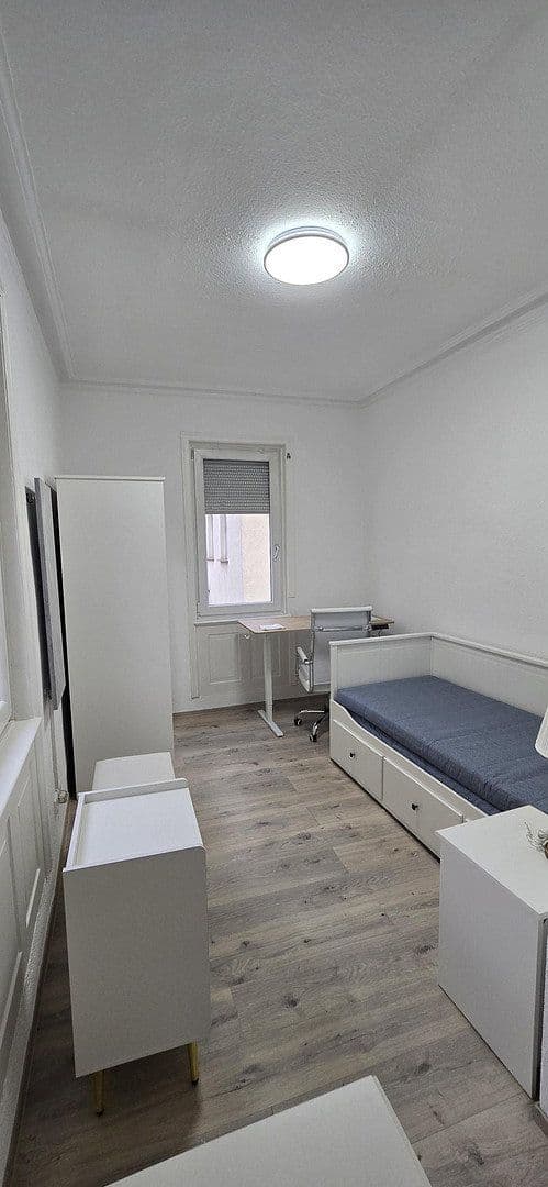 Prenájom bytu 1-izbový 28 m², Duisburgerstraße 22, Stuttgart, Bádensko-Wurttembersko Prenájom bytu 1-izbový 28 m², Duisburgerstraße 22, Stuttgart, Bádensko-Wurttembersko