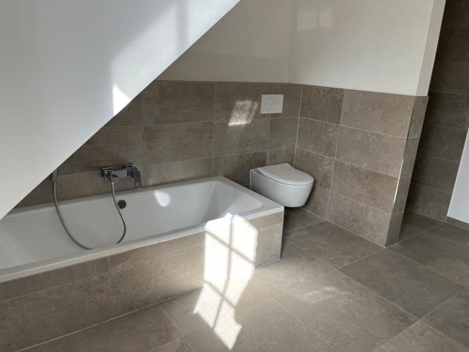 Prenájom domu 130 m², pozemok 15 m², Dorfstraße, Pronstorf, Šlezvicko-Holštajnsko Prenájom domu 130 m², pozemok 15 m², Dorfstraße, Pronstorf, Šlezvicko-Holštajnsko