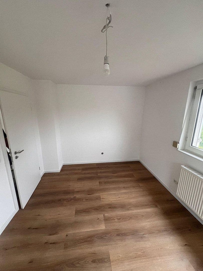 Prenájom bytu 120 m², Bammental, Bádensko-Wurttembersko Prenájom bytu 120 m², Bammental, Bádensko-Wurttembersko