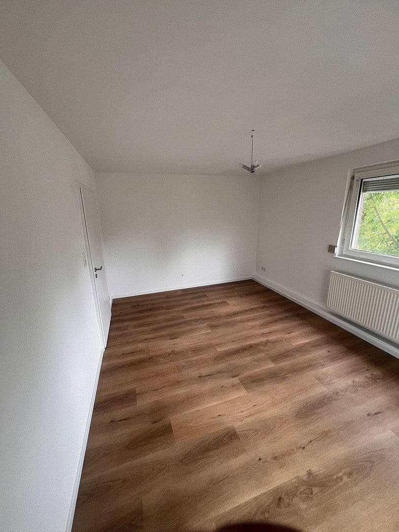 Prenájom bytu 120 m², Bammental, Bádensko-Wurttembersko Prenájom bytu 120 m², Bammental, Bádensko-Wurttembersko