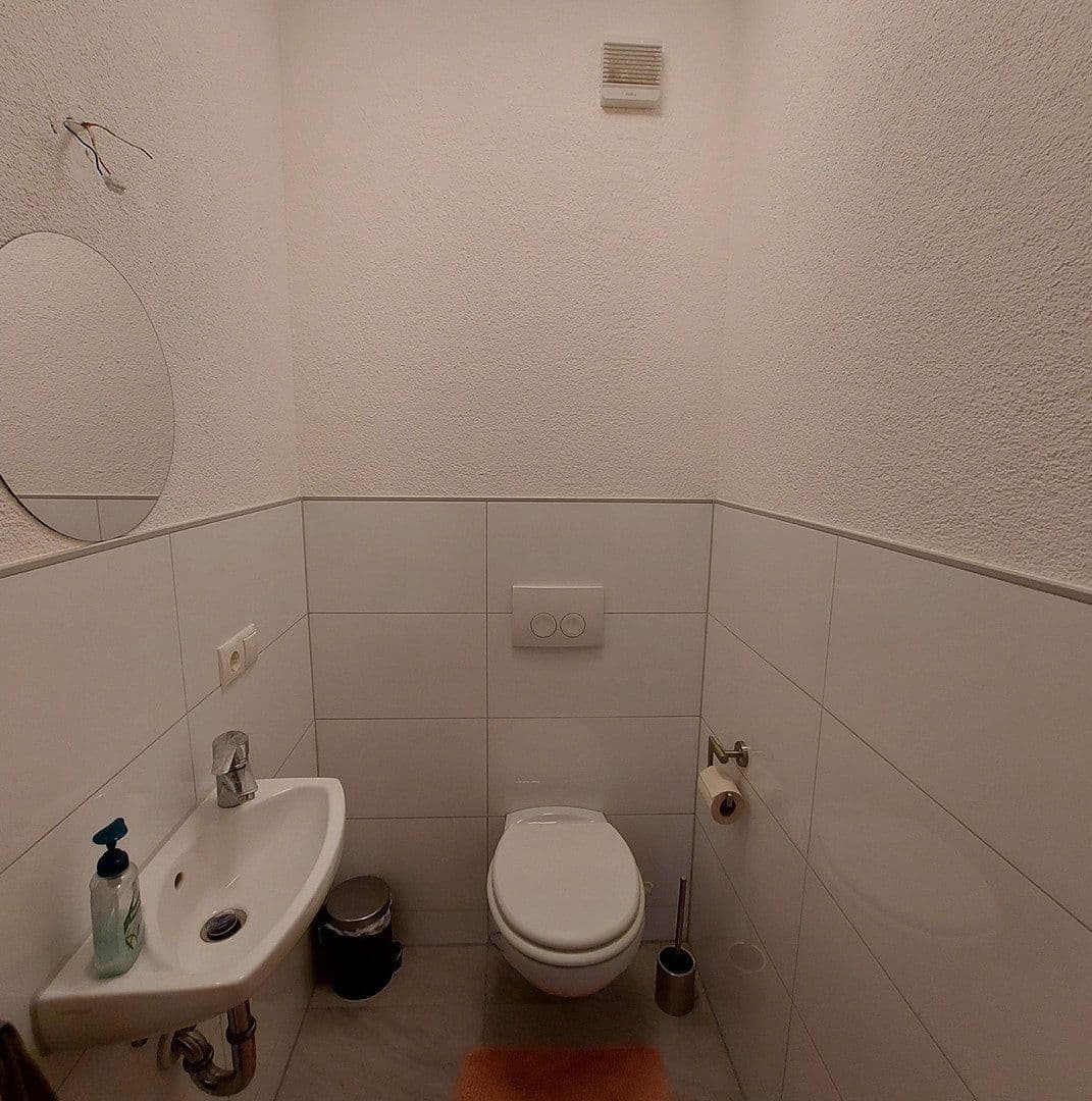 Prenájom bytu 4-izbový 102 m², Weißenthurm, Porýnie-Falcko Prenájom bytu 4-izbový 102 m², Weißenthurm, Porýnie-Falcko