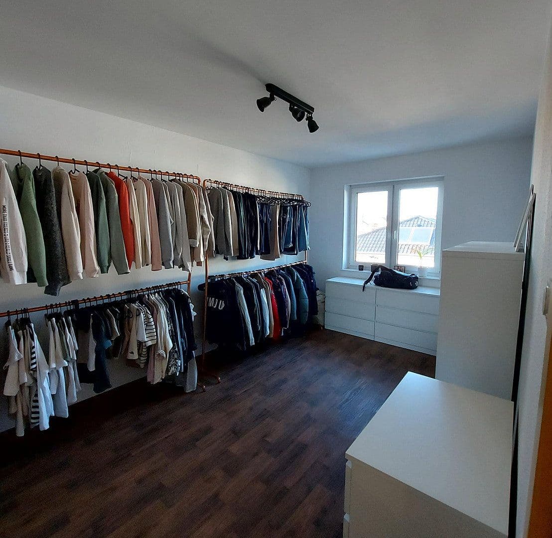 Prenájom bytu 4-izbový 102 m², Weißenthurm, Porýnie-Falcko Prenájom bytu 4-izbový 102 m², Weißenthurm, Porýnie-Falcko