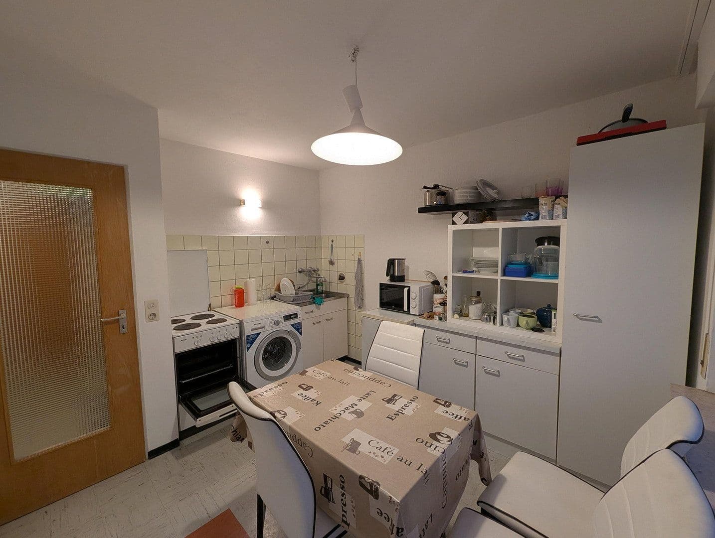 Prenájom bytu 1-izbový 33 m², Karlsruhe, Bádensko-Wurttembersko Prenájom bytu 1-izbový 33 m², Karlsruhe, Bádensko-Wurttembersko
