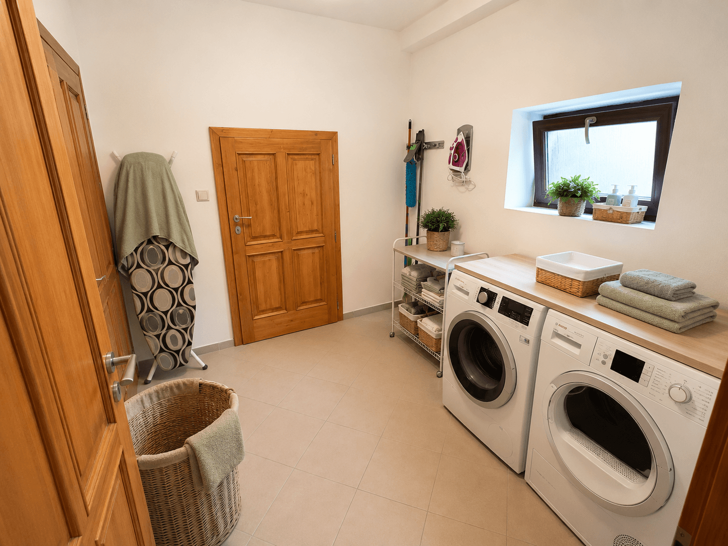 Predaj domu 220 m², pozemok 8.800 m², Kostomlaty nad Labem, Středočeský kraj Predaj domu 220 m², pozemok 8.800 m², Kostomlaty nad Labem, Středočeský kraj
