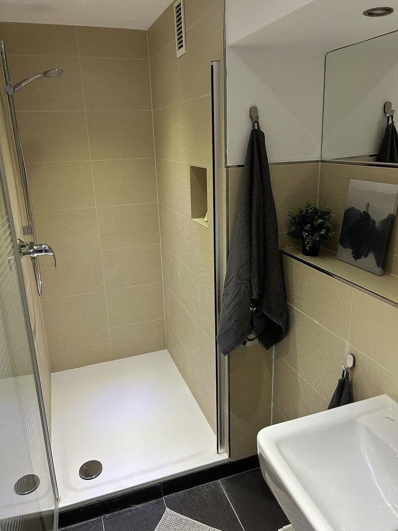 Prenájom bytu 1-izbový 36 m², Grefrather Weg 89, Neuss, Severné Porýnie - Westfálsko Prenájom bytu 1-izbový 36 m², Grefrather Weg 89, Neuss, Severné Porýnie - Westfálsko