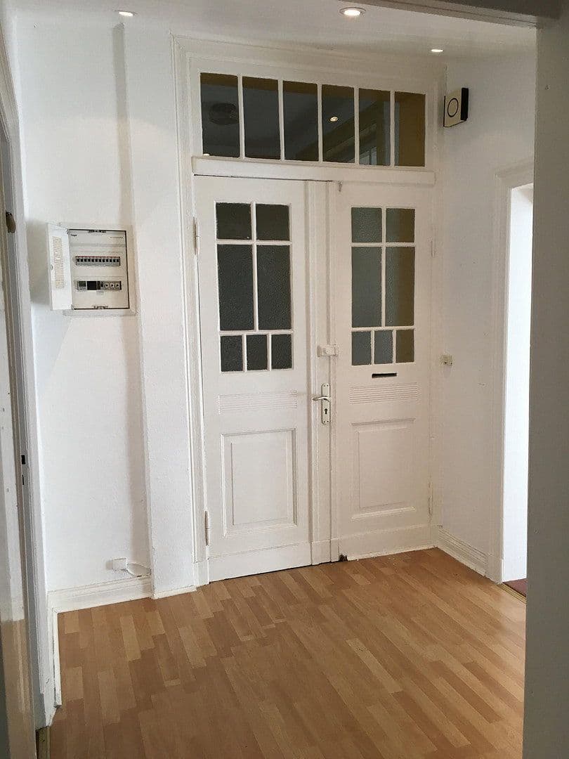 Prenájom bytu 3-izbový 79 m², Holtenauer Straße 240, Kiel, Šlezvicko-Holštajnsko Prenájom bytu 3-izbový 79 m², Holtenauer Straße 240, Kiel, Šlezvicko-Holštajnsko