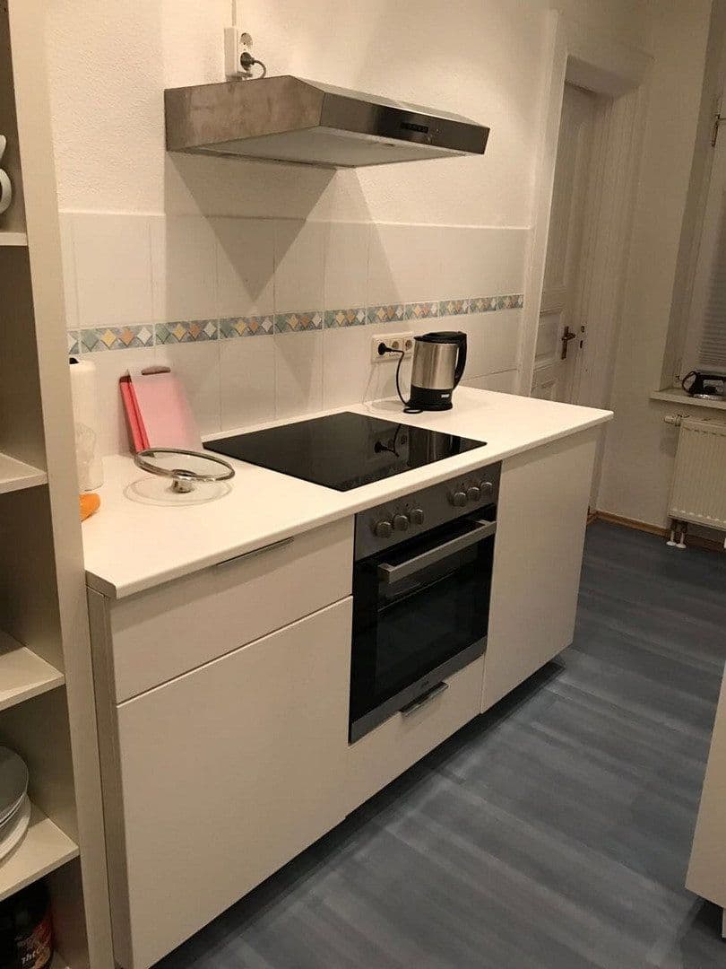 Prenájom bytu 3-izbový 79 m², Holtenauer Straße 240, Kiel, Šlezvicko-Holštajnsko Prenájom bytu 3-izbový 79 m², Holtenauer Straße 240, Kiel, Šlezvicko-Holštajnsko