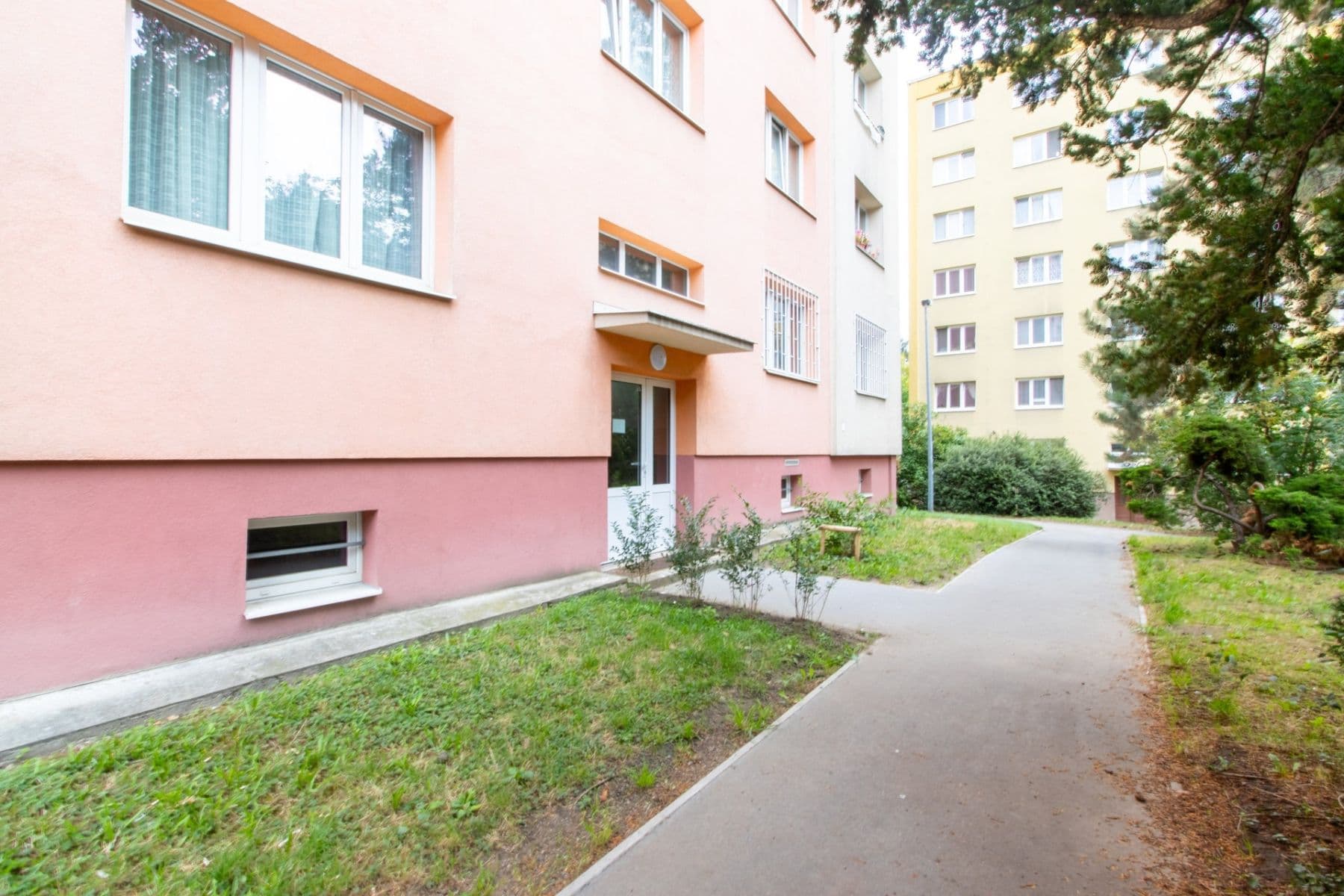Prenájom bytu 3-izbový 73 m², Počernická, Praha, Praha Prenájom bytu 3-izbový 73 m², Počernická, Praha, Praha
