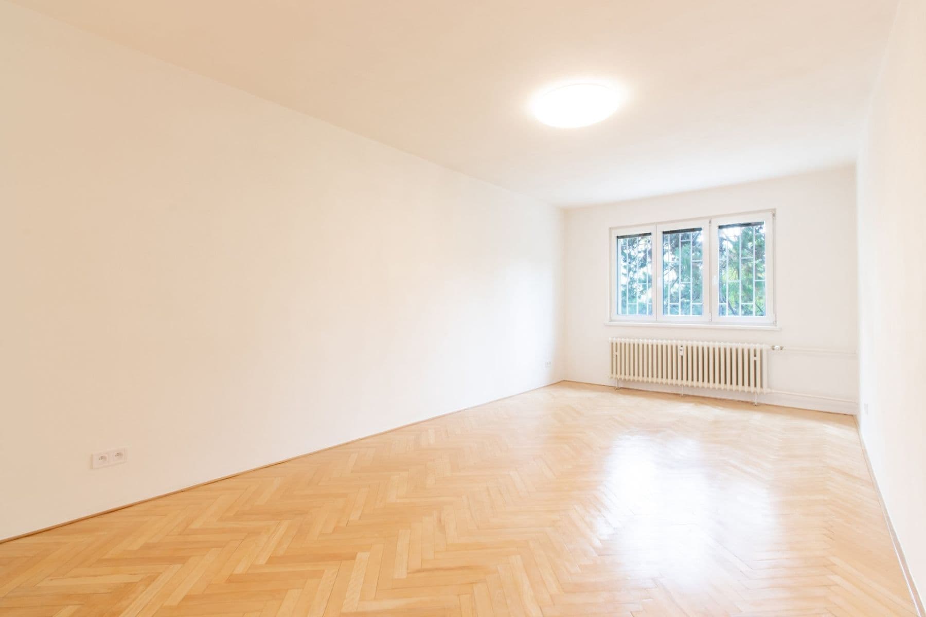 Prenájom bytu 3-izbový 73 m², Počernická, Praha, Praha Prenájom bytu 3-izbový 73 m², Počernická, Praha, Praha