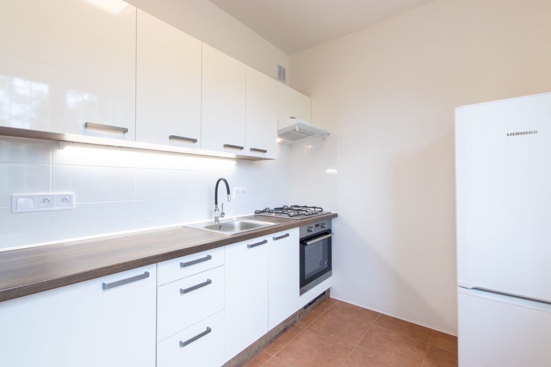 Prenájom bytu 3-izbový 73 m², Počernická, Praha, Praha Prenájom bytu 3-izbový 73 m², Počernická, Praha, Praha