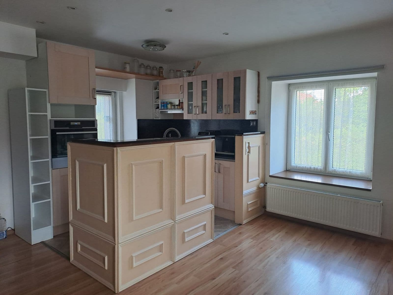 Predaj domu 412 m², pozemok 318 m², Revoluční, Šestajovice, Středočeský kraj Predaj domu 412 m², pozemok 318 m², Revoluční, Šestajovice, Středočeský kraj