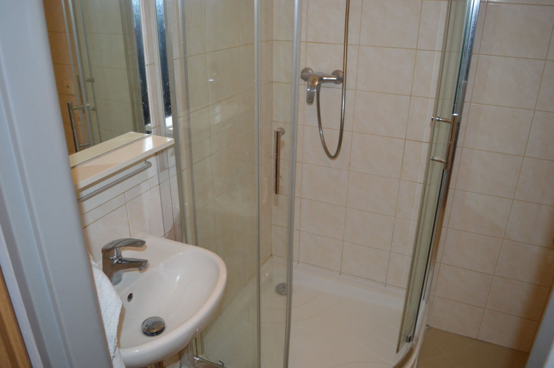 Prenájom bytu 2-izbový 55 m², Senohrabská, Praha, Praha Prenájom bytu 2-izbový 55 m², Senohrabská, Praha, Praha