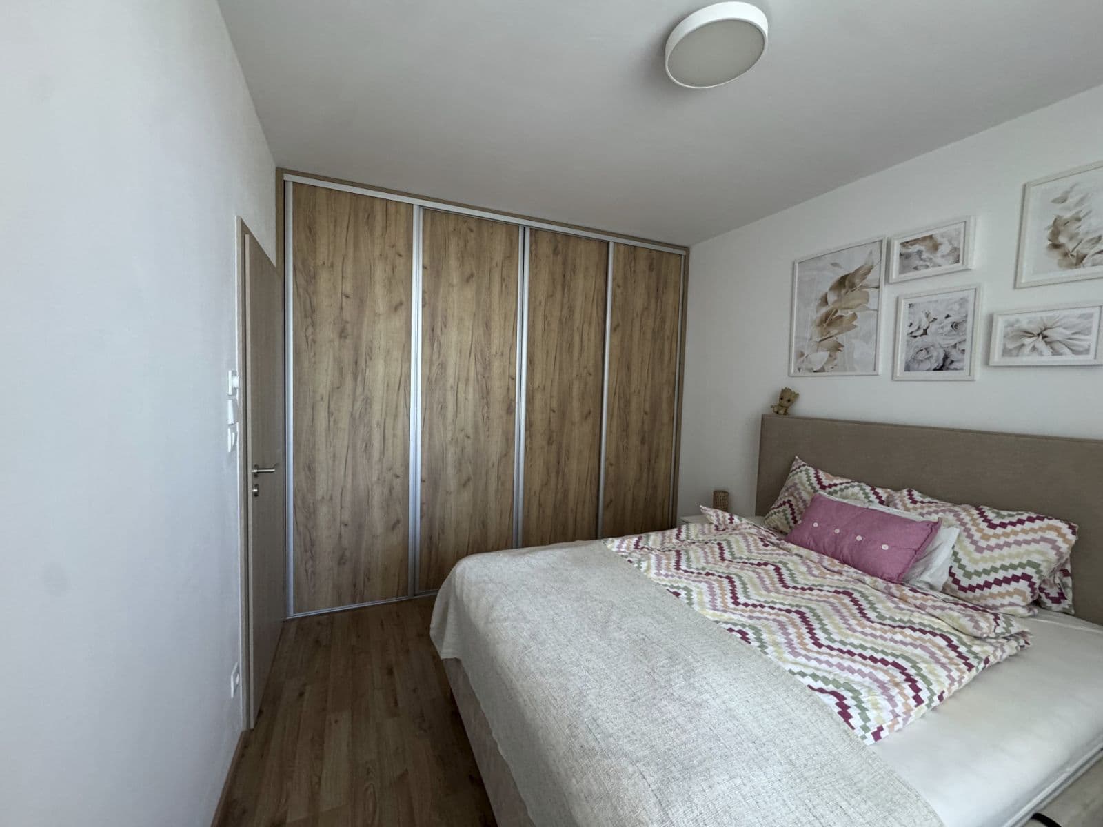 Prenájom bytu 2-izbový 52 m², Plynárenská, Ružinov, Bratislavský kraj Prenájom bytu 2-izbový 52 m², Plynárenská, Ružinov, Bratislavský kraj