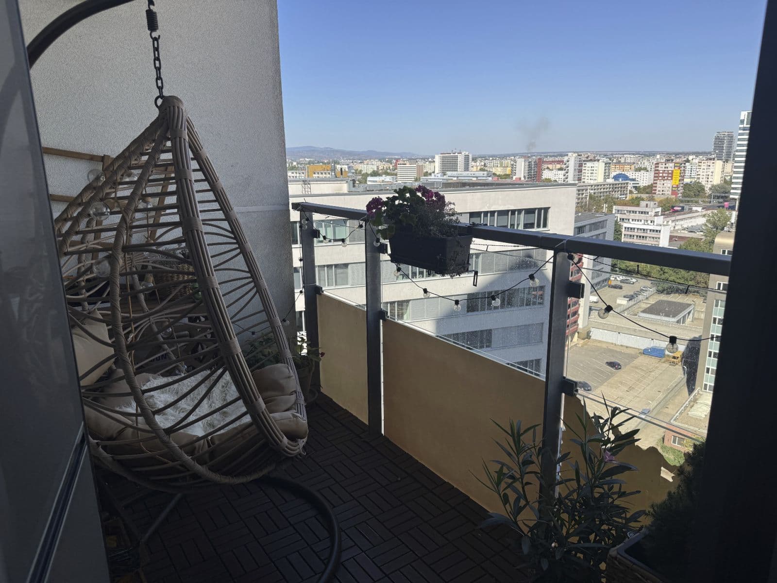 Prenájom bytu 2-izbový 52 m², Plynárenská, Ružinov, Bratislavský kraj Prenájom bytu 2-izbový 52 m², Plynárenská, Ružinov, Bratislavský kraj