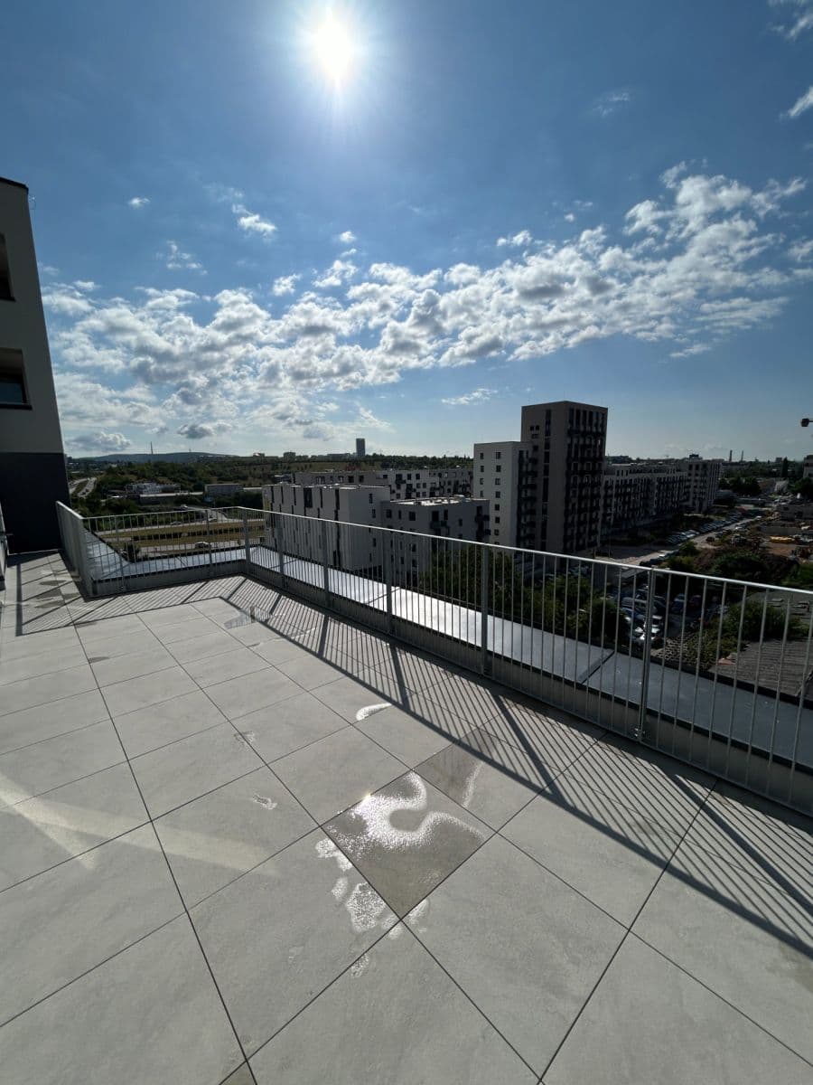 Prenájom bytu 2-izbový 50 m², Střední, Brno, Jihomoravský kraj Prenájom bytu 2-izbový 50 m², Střední, Brno, Jihomoravský kraj