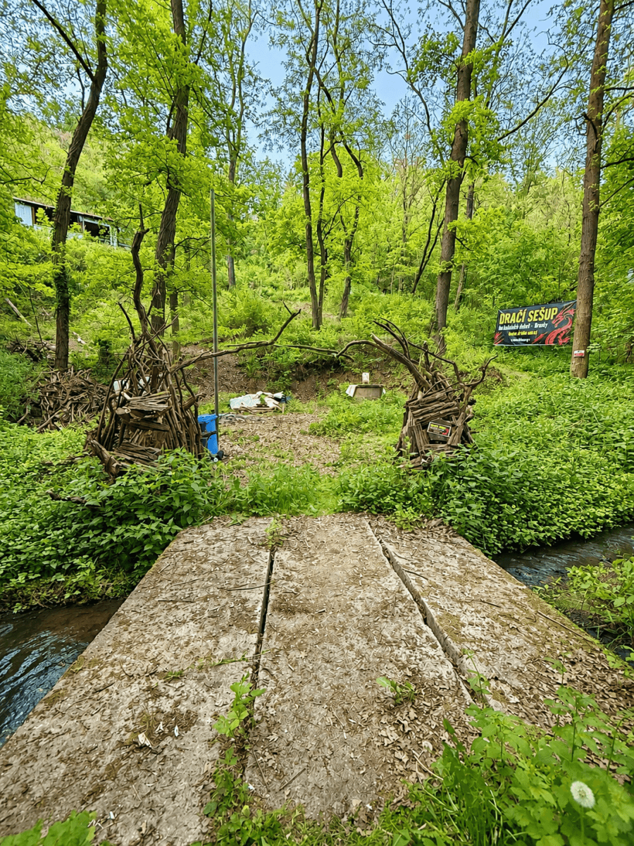 Predaj rekreačného objektu 32 m², pozemok 1.313 m², Draháňské údolí, Zdiby, Středočeský kraj Predaj rekreačného objektu 32 m², pozemok 1.313 m², Draháňské údolí, Zdiby, Středočeský kraj