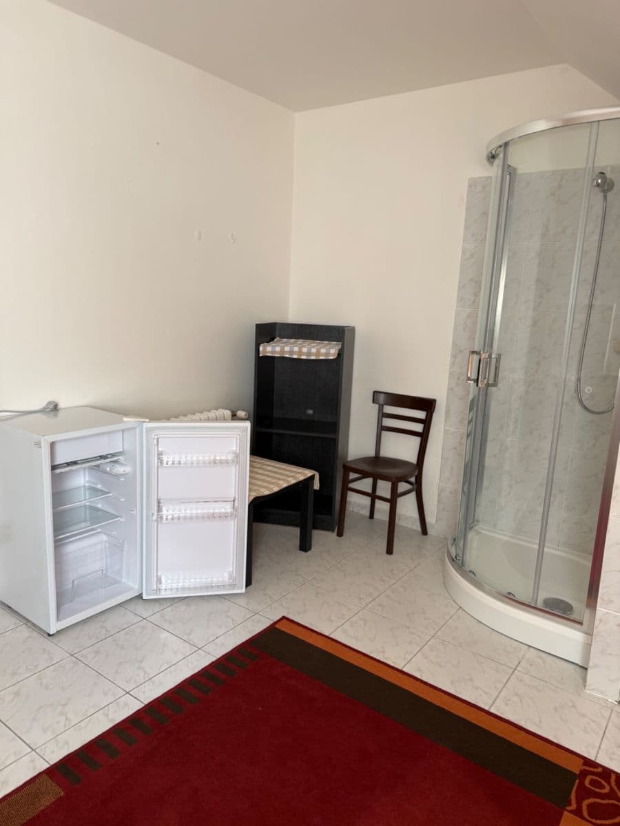 Prenájom bytu 1-izbový 18 m², V Podlískách, Braškov, Středočeský kraj Prenájom bytu 1-izbový 18 m², V Podlískách, Braškov, Středočeský kraj