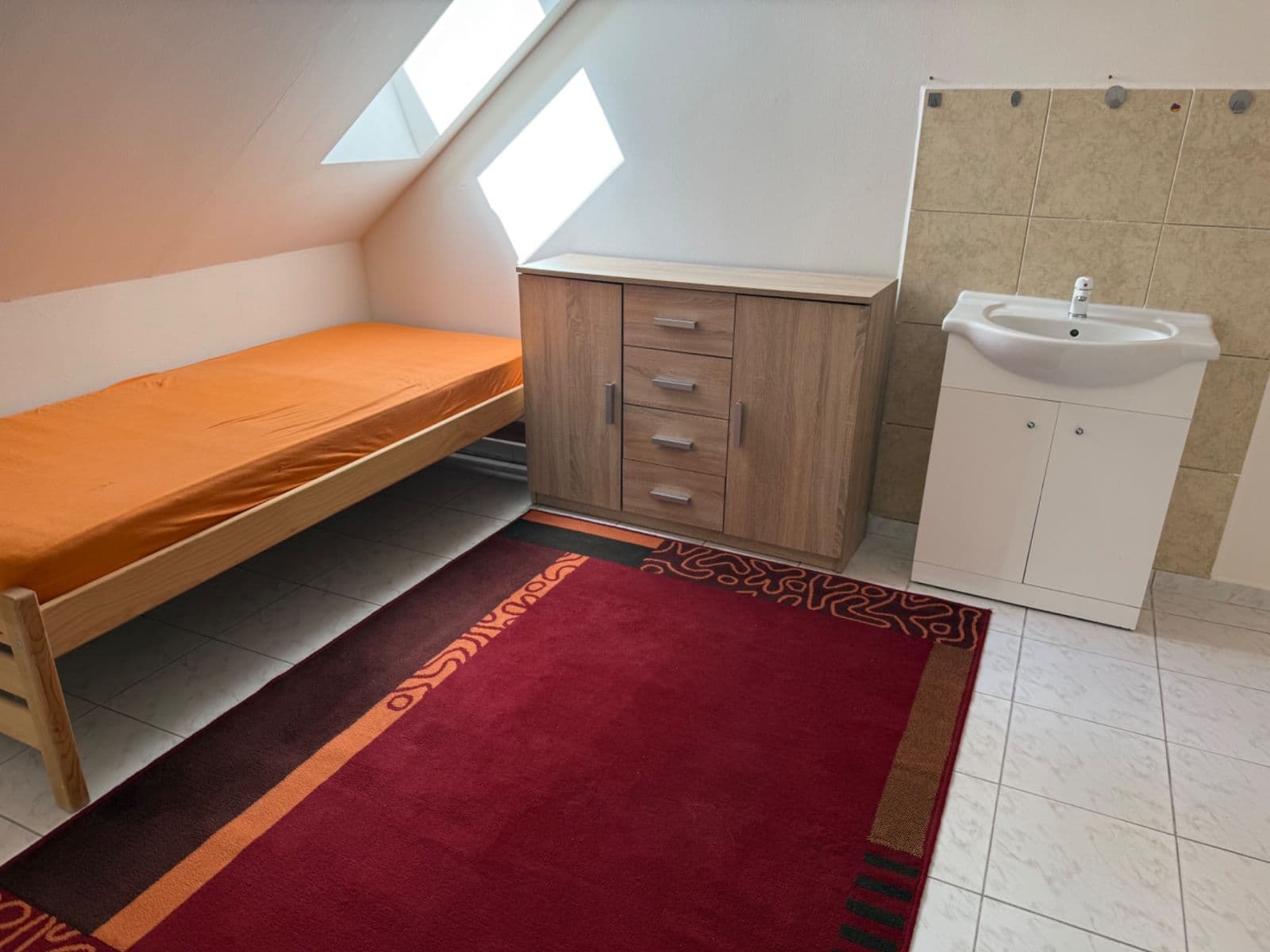 Prenájom bytu 1-izbový 18 m², V Podlískách, Braškov, Středočeský kraj Prenájom bytu 1-izbový 18 m², V Podlískách, Braškov, Středočeský kraj