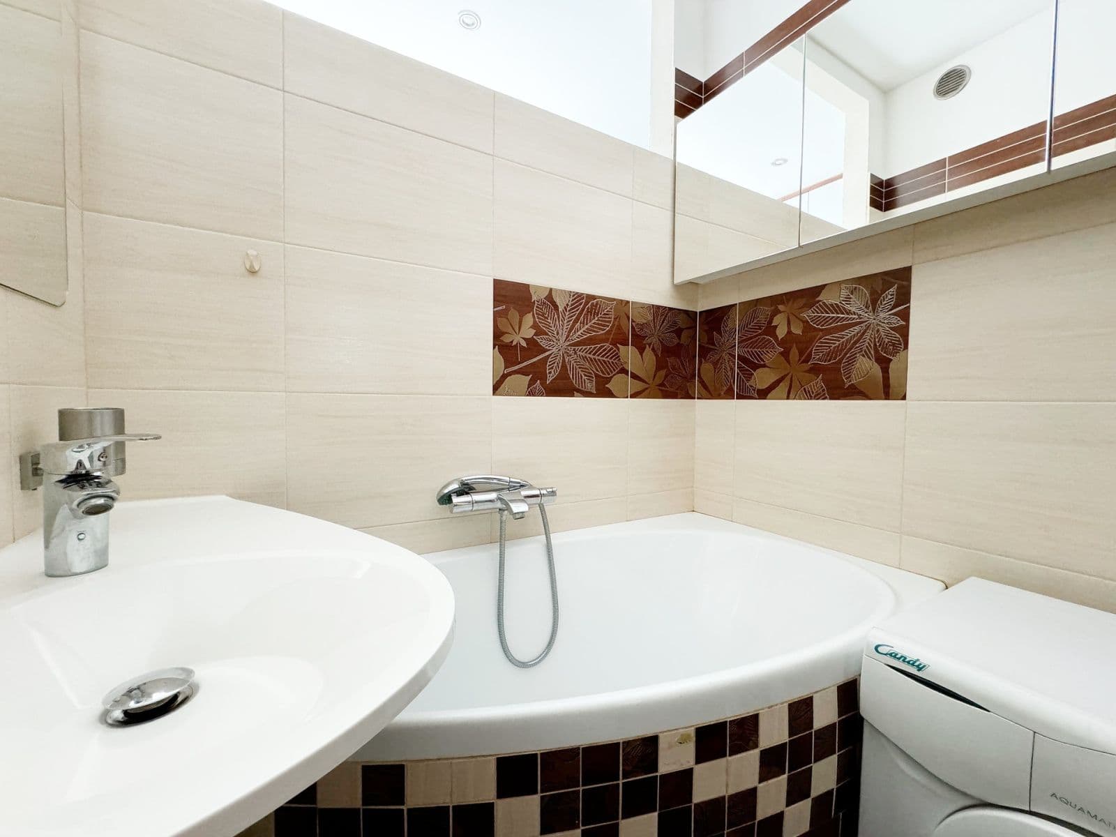 Prenájom bytu 2-izbový 54 m², Na Petřinách, Praha, Praha Prenájom bytu 2-izbový 54 m², Na Petřinách, Praha, Praha