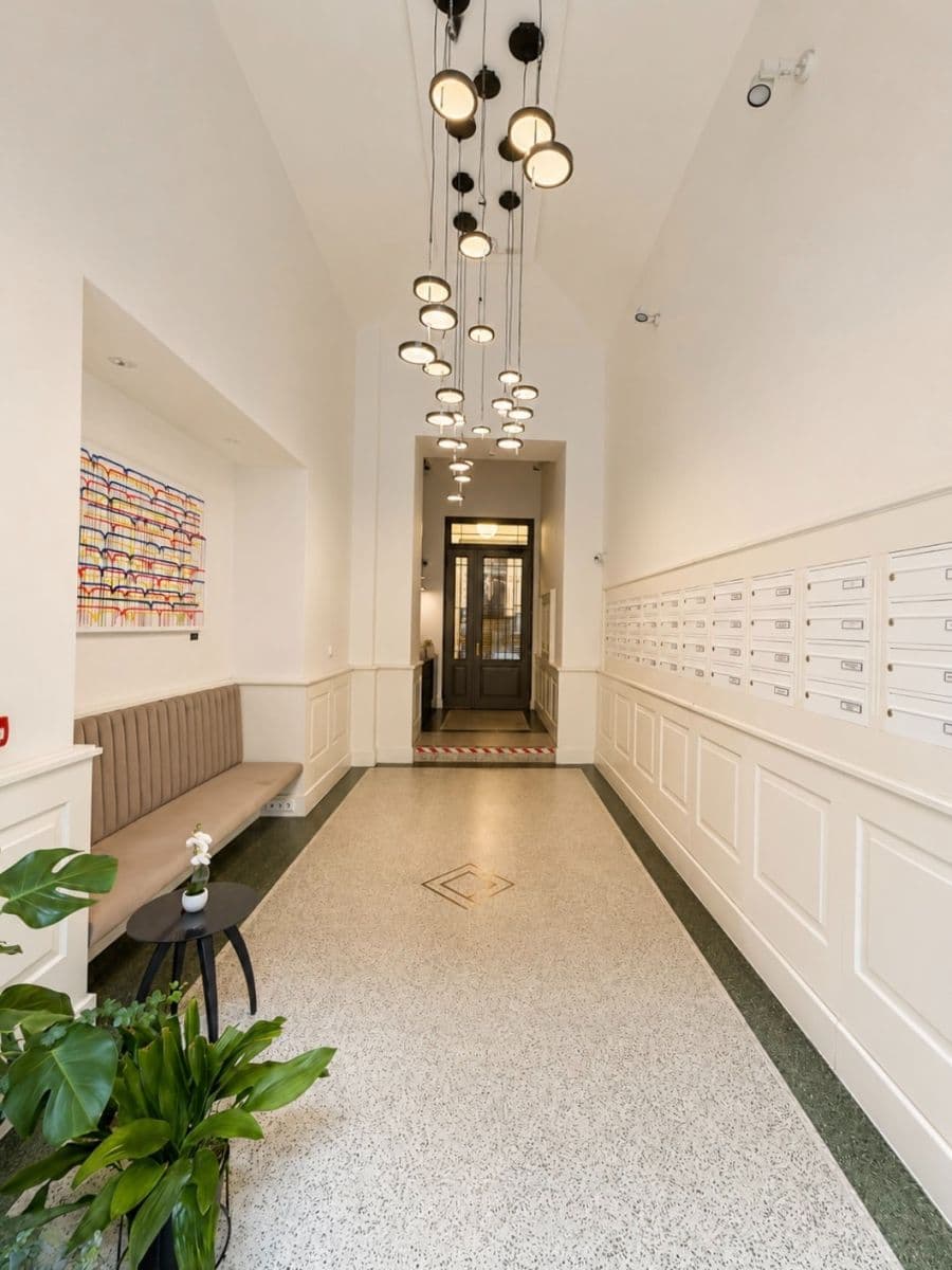 Predaj bytu 2-izbový 60 m², Dlážděná, Praha, Praha Predaj bytu 2-izbový 60 m², Dlážděná, Praha, Praha