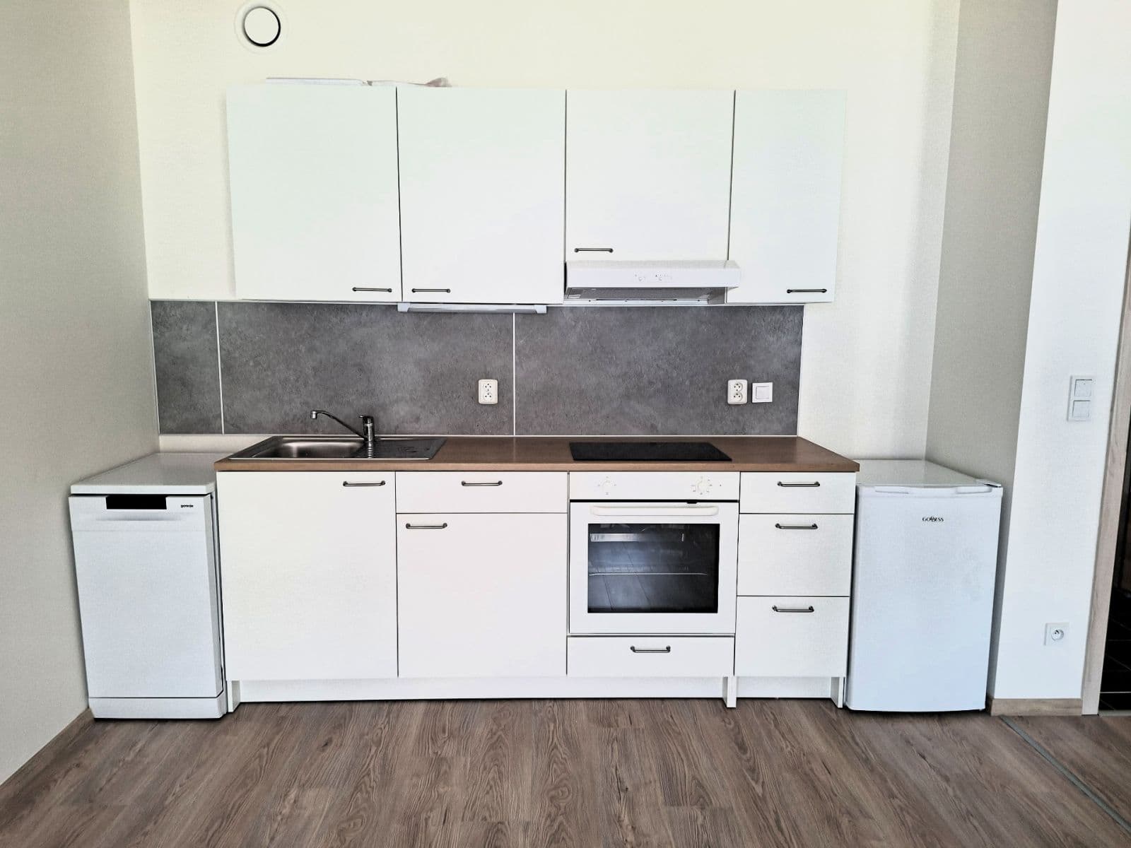 Prenájom bytu 1-izbový 32 m², Arnošta Staňka, Praha, Praha Prenájom bytu 1-izbový 32 m², Arnošta Staňka, Praha, Praha
