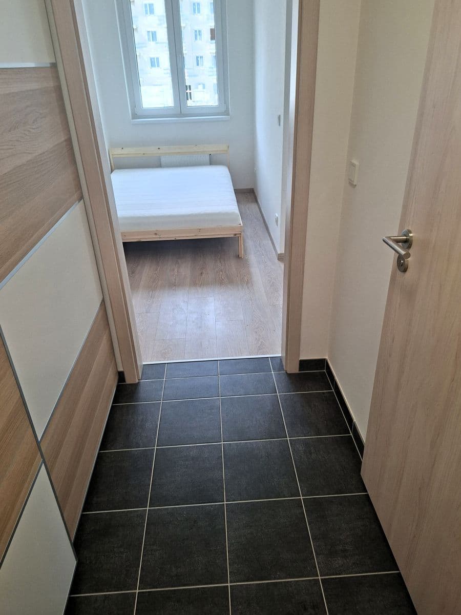 Prenájom bytu 1-izbový 32 m², Arnošta Staňka, Praha, Praha Prenájom bytu 1-izbový 32 m², Arnošta Staňka, Praha, Praha