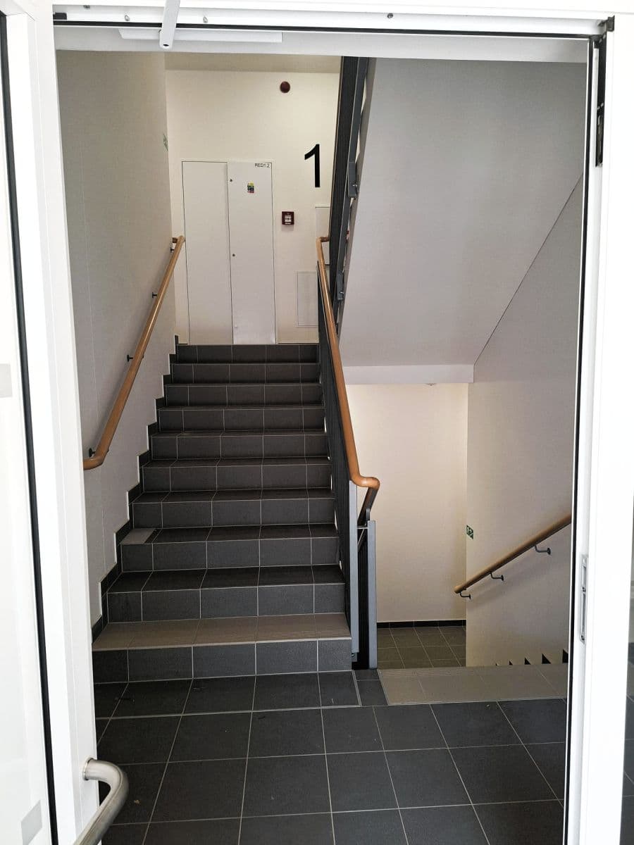 Prenájom bytu 1-izbový 32 m², Arnošta Staňka, Praha, Praha Prenájom bytu 1-izbový 32 m², Arnošta Staňka, Praha, Praha