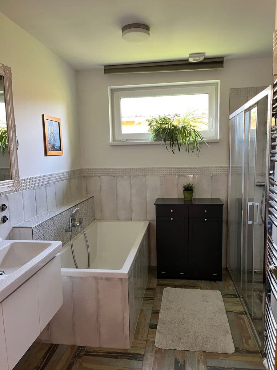 Prenájom domu 150 m², pozemok 998 m², U Radnice, Husinec, Středočeský kraj Prenájom domu 150 m², pozemok 998 m², U Radnice, Husinec, Středočeský kraj