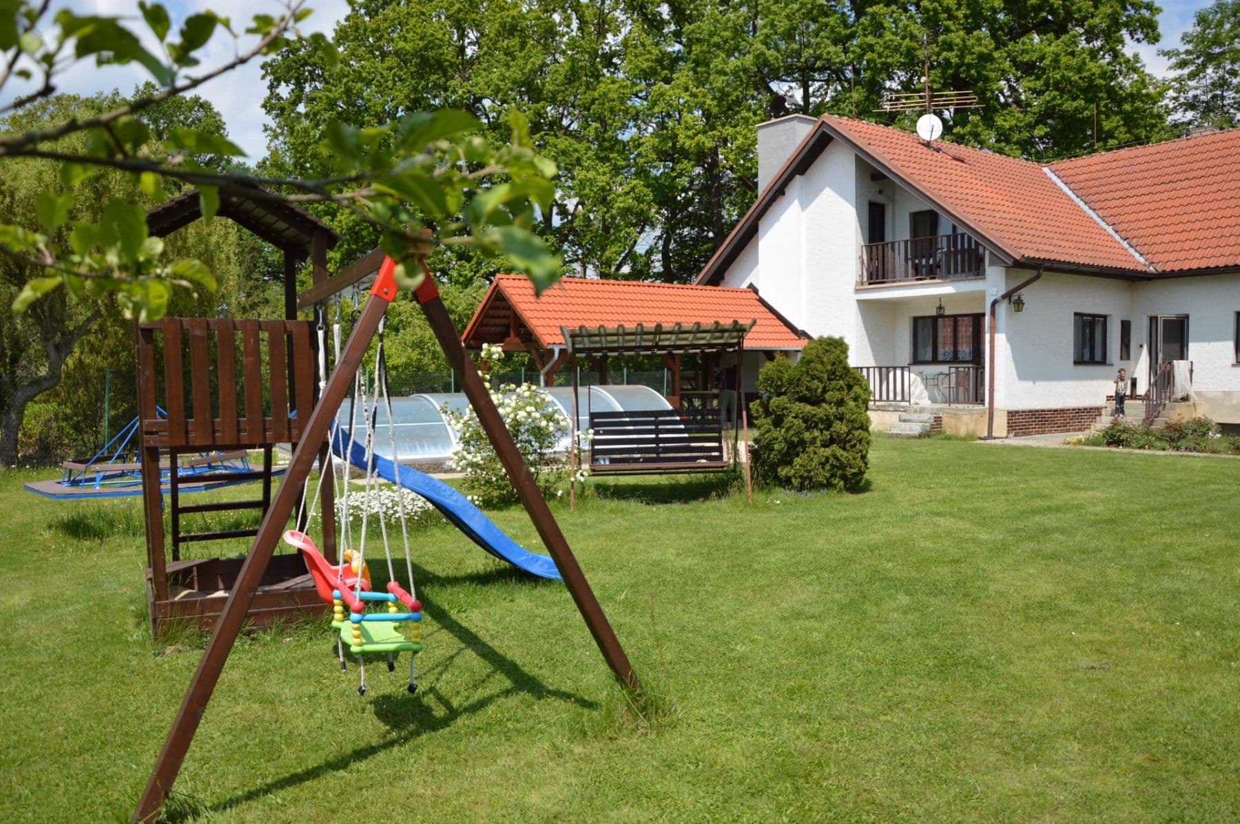 Prenájom domu 320 m², pozemok 1.700 m², Dívčice, Jihočeský kraj Prenájom domu 320 m², pozemok 1.700 m², Dívčice, Jihočeský kraj