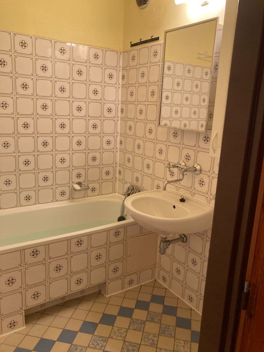 Prenájom bytu 2-izbový 46 m², Aubrechtové, Praha, Praha Prenájom bytu 2-izbový 46 m², Aubrechtové, Praha, Praha