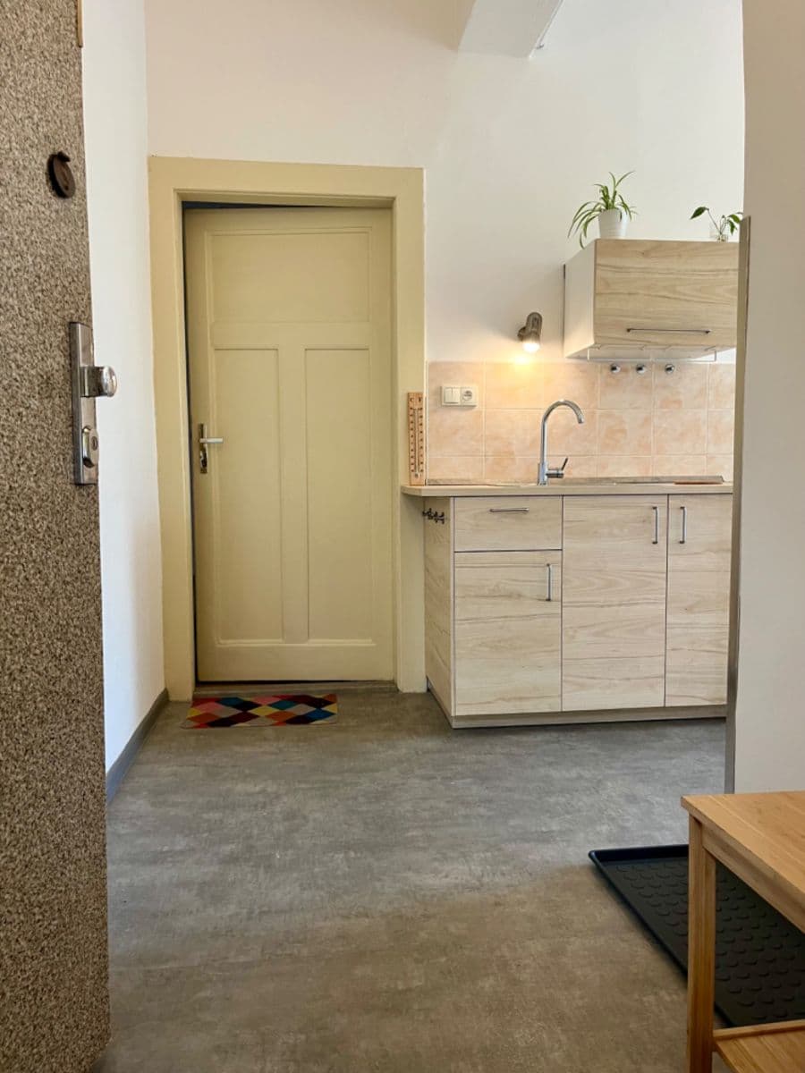 Prenájom bytu 2-izbový 67 m², Na Záhonech, Praha, Praha Prenájom bytu 2-izbový 67 m², Na Záhonech, Praha, Praha