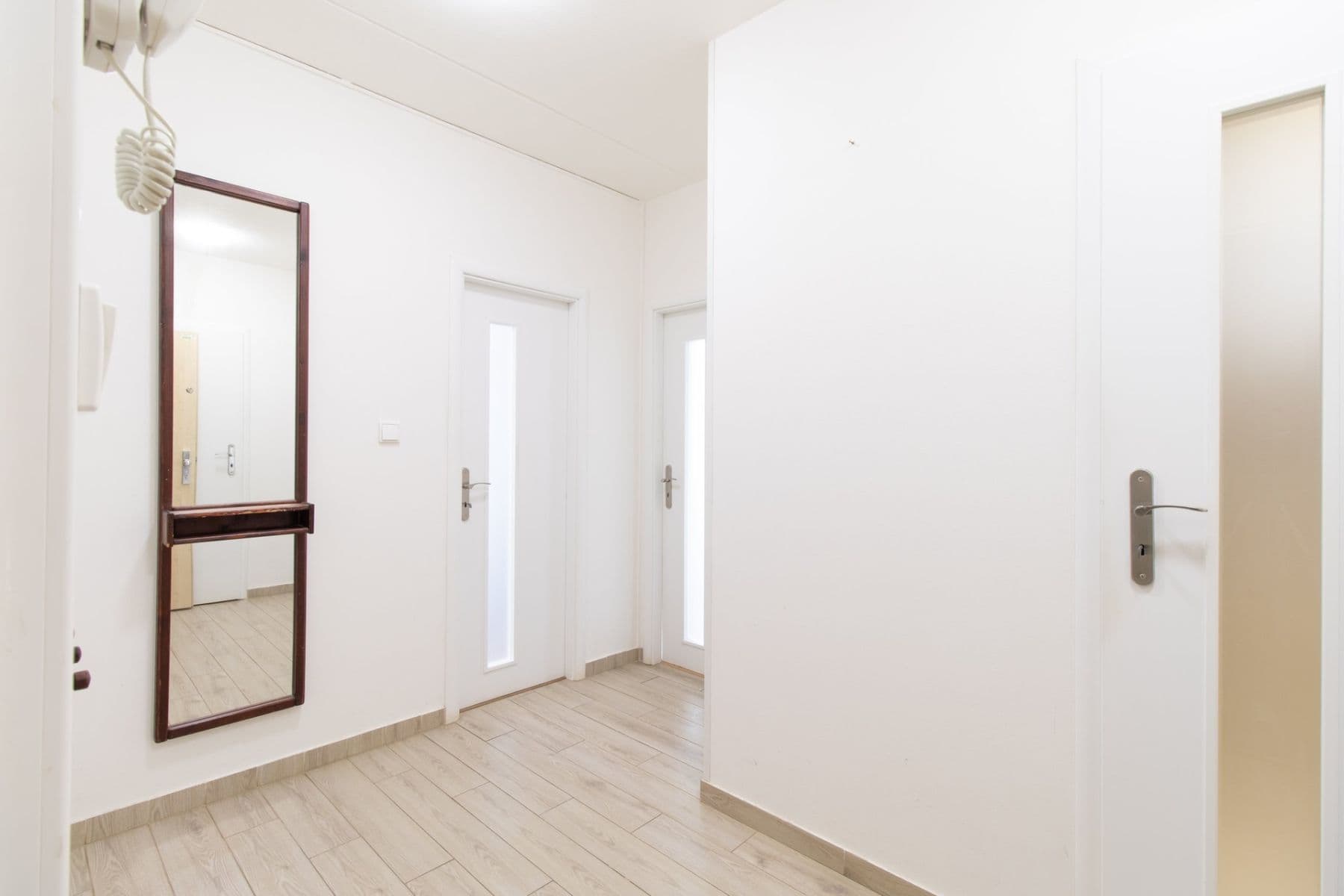 Prenájom bytu 3-izbový 65 m², Bazovského, Praha, Praha Prenájom bytu 3-izbový 65 m², Bazovského, Praha, Praha