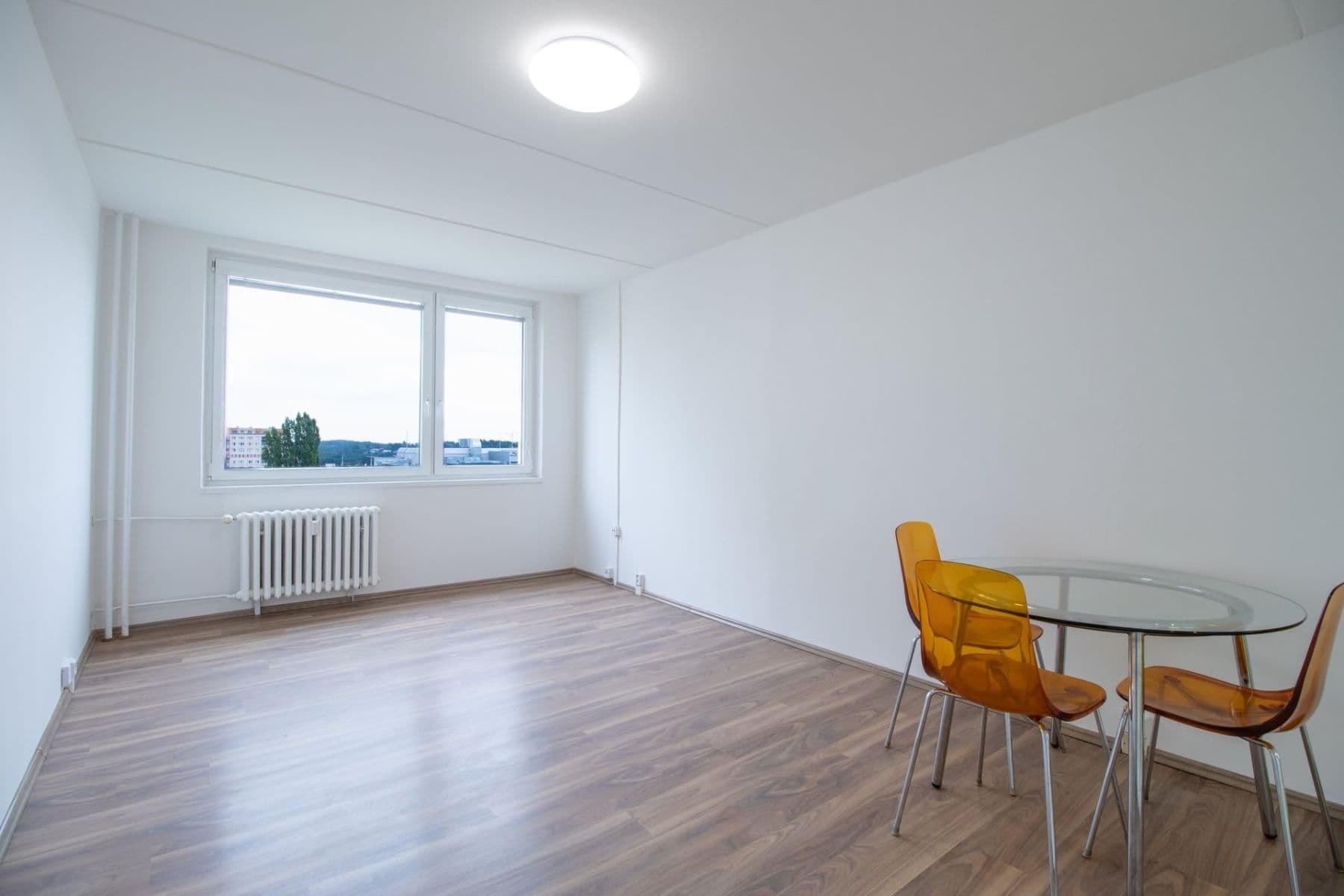 Prenájom bytu 3-izbový 65 m², Bazovského, Praha, Praha Prenájom bytu 3-izbový 65 m², Bazovského, Praha, Praha