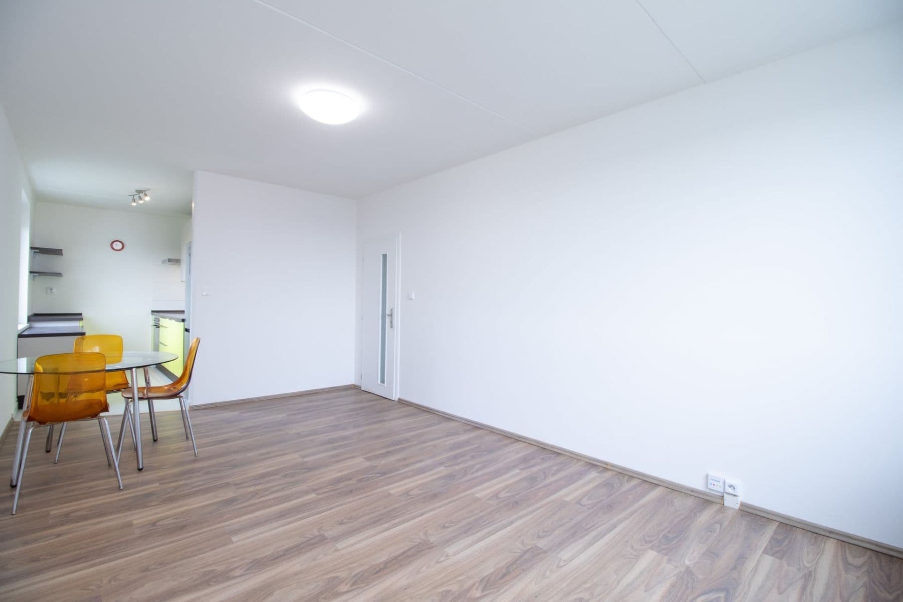 Prenájom bytu 3-izbový 65 m², Bazovského, Praha, Praha Prenájom bytu 3-izbový 65 m², Bazovského, Praha, Praha