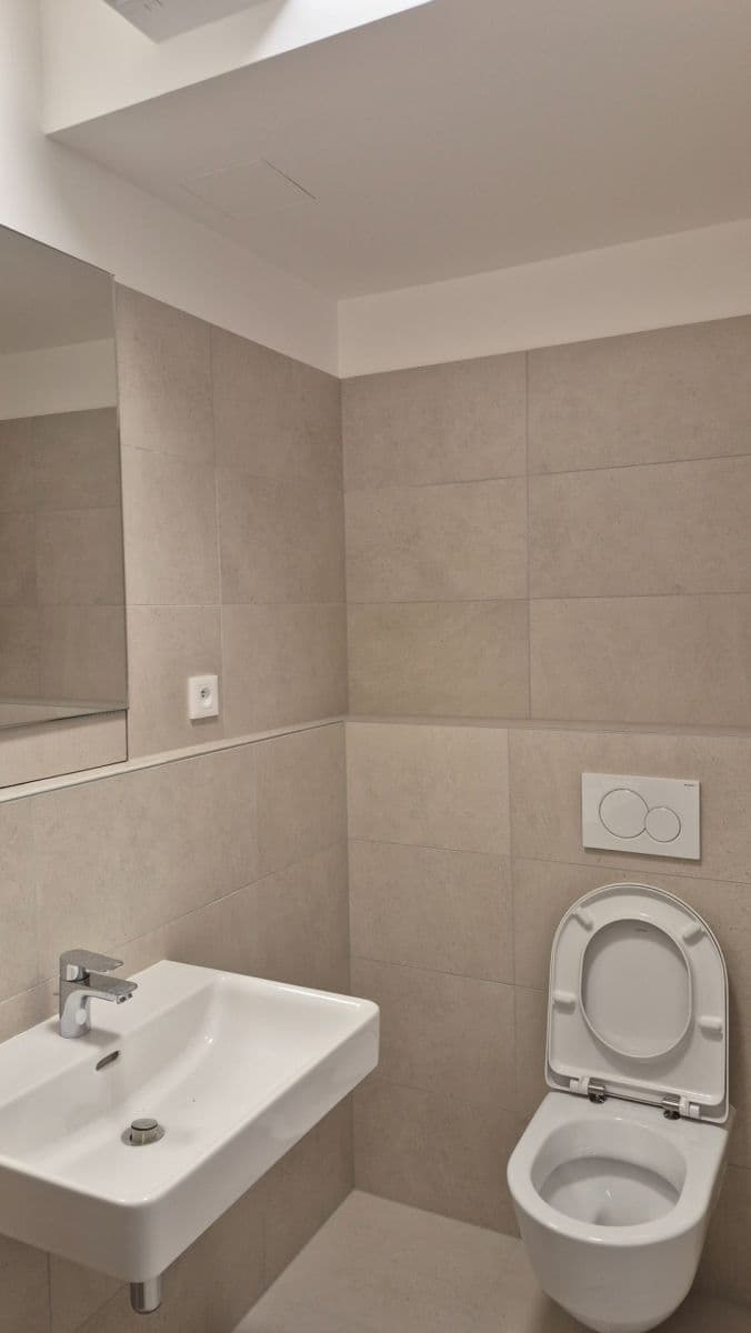 Prenájom bytu 1-izbový 28 m², Brno, Jihomoravský kraj Prenájom bytu 1-izbový 28 m², Brno, Jihomoravský kraj