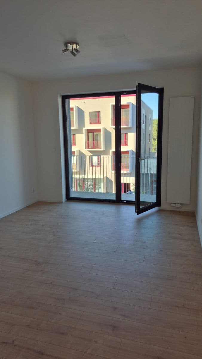 Prenájom bytu 1-izbový 28 m², Brno, Jihomoravský kraj Prenájom bytu 1-izbový 28 m², Brno, Jihomoravský kraj