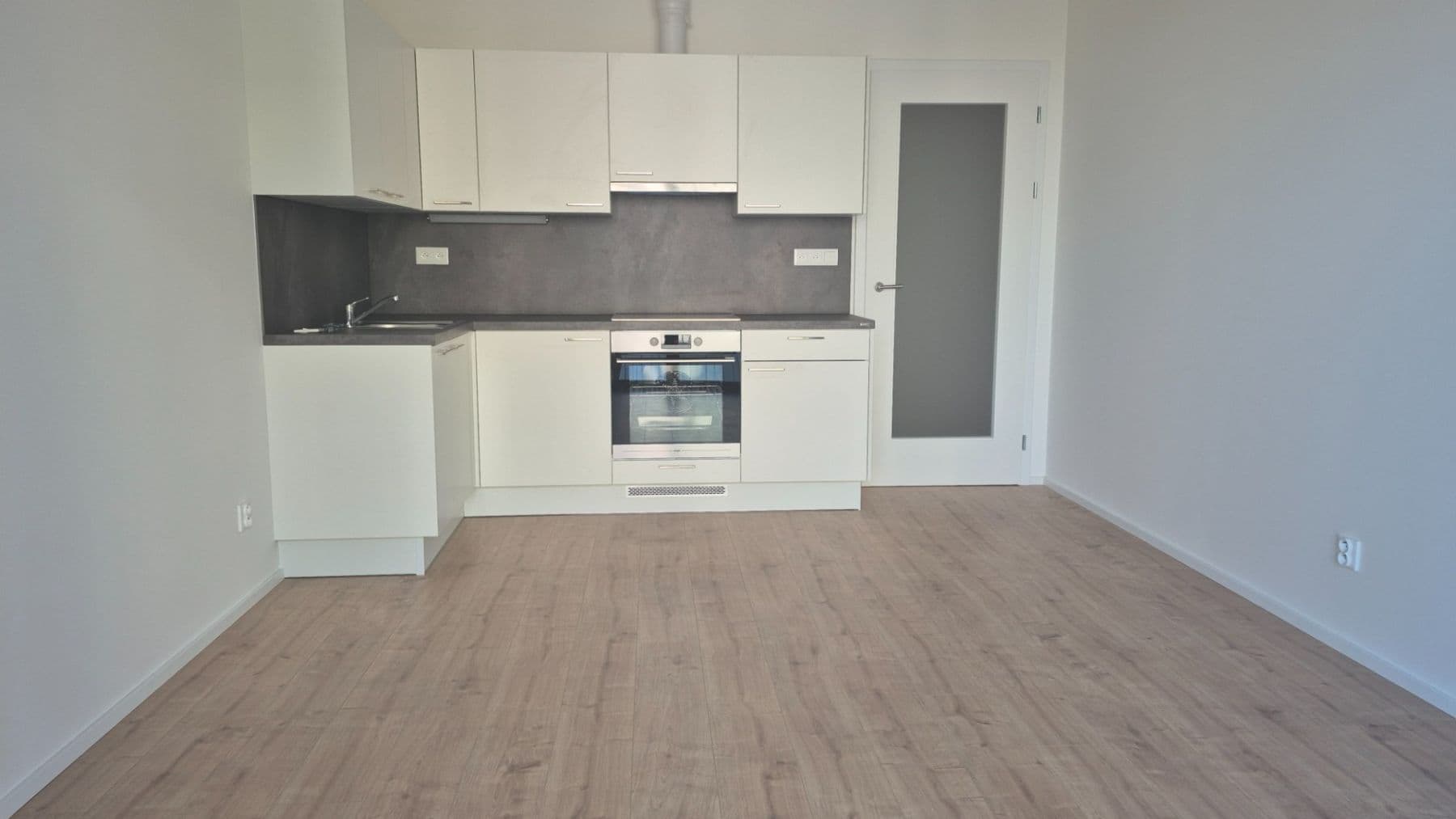 Prenájom bytu 1-izbový 28 m², Brno, Jihomoravský kraj Prenájom bytu 1-izbový 28 m², Brno, Jihomoravský kraj