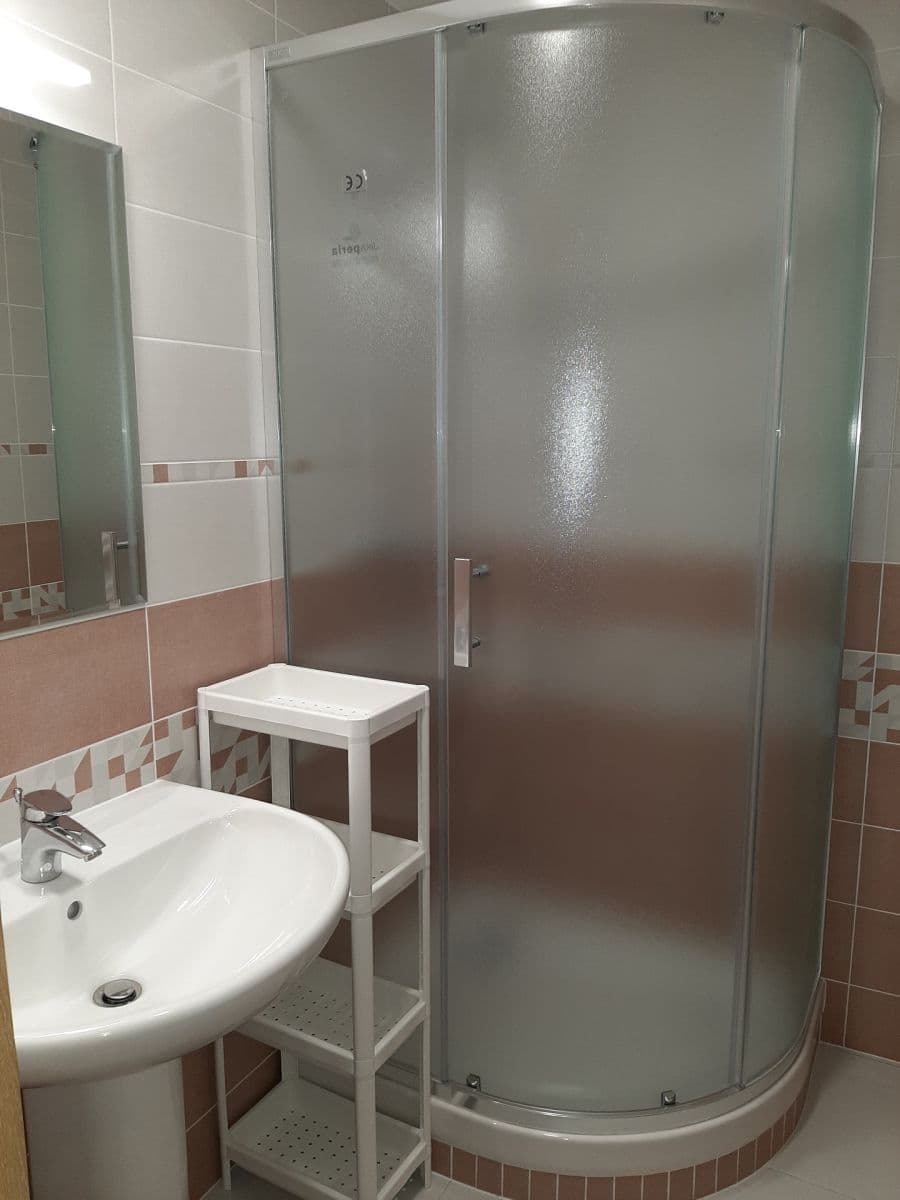 Prenájom bytu 2-izbový 42 m², Stankovského, Čelákovice, Středočeský kraj Prenájom bytu 2-izbový 42 m², Stankovského, Čelákovice, Středočeský kraj