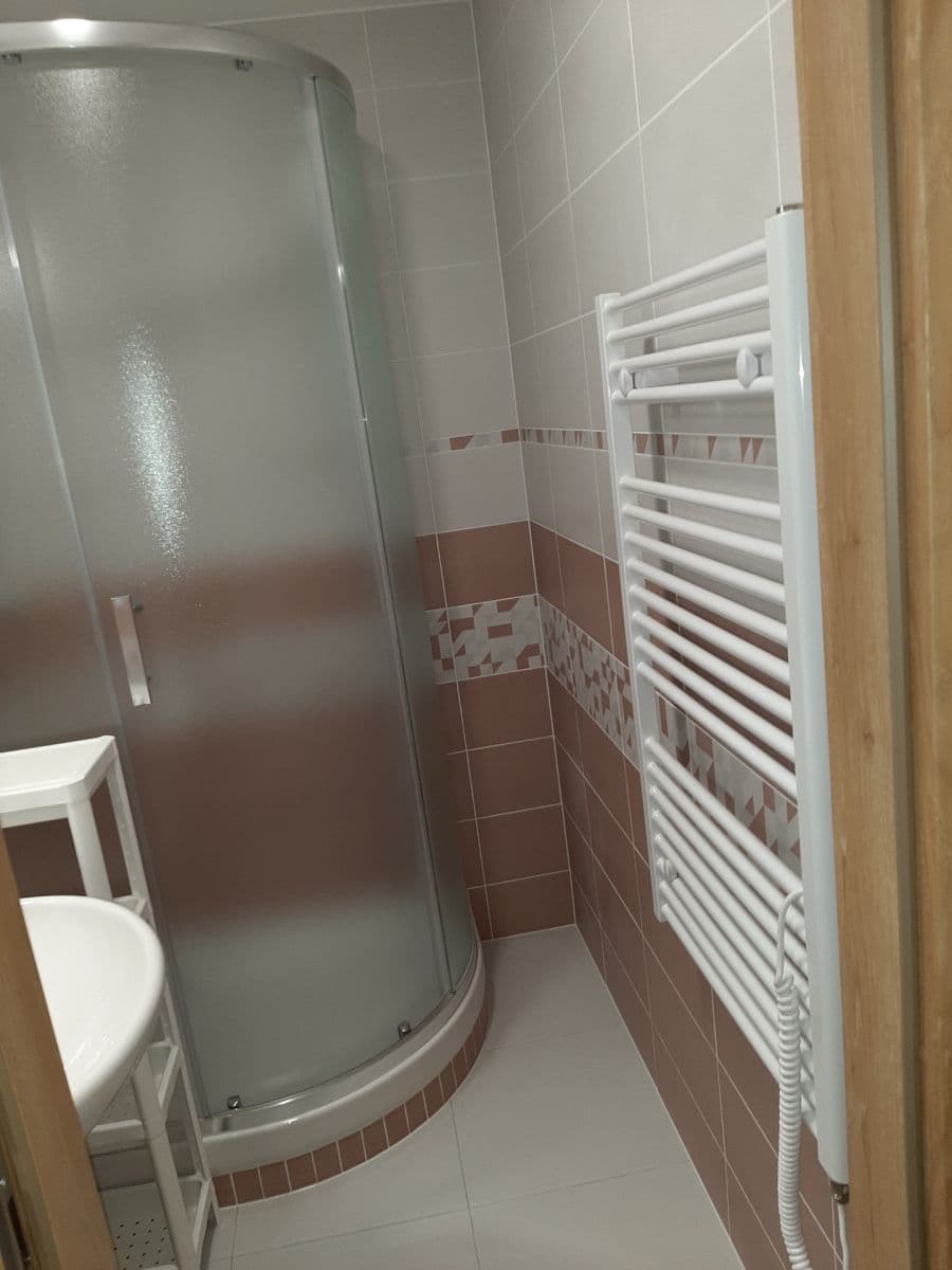 Prenájom bytu 2-izbový 42 m², Stankovského, Čelákovice, Středočeský kraj Prenájom bytu 2-izbový 42 m², Stankovského, Čelákovice, Středočeský kraj