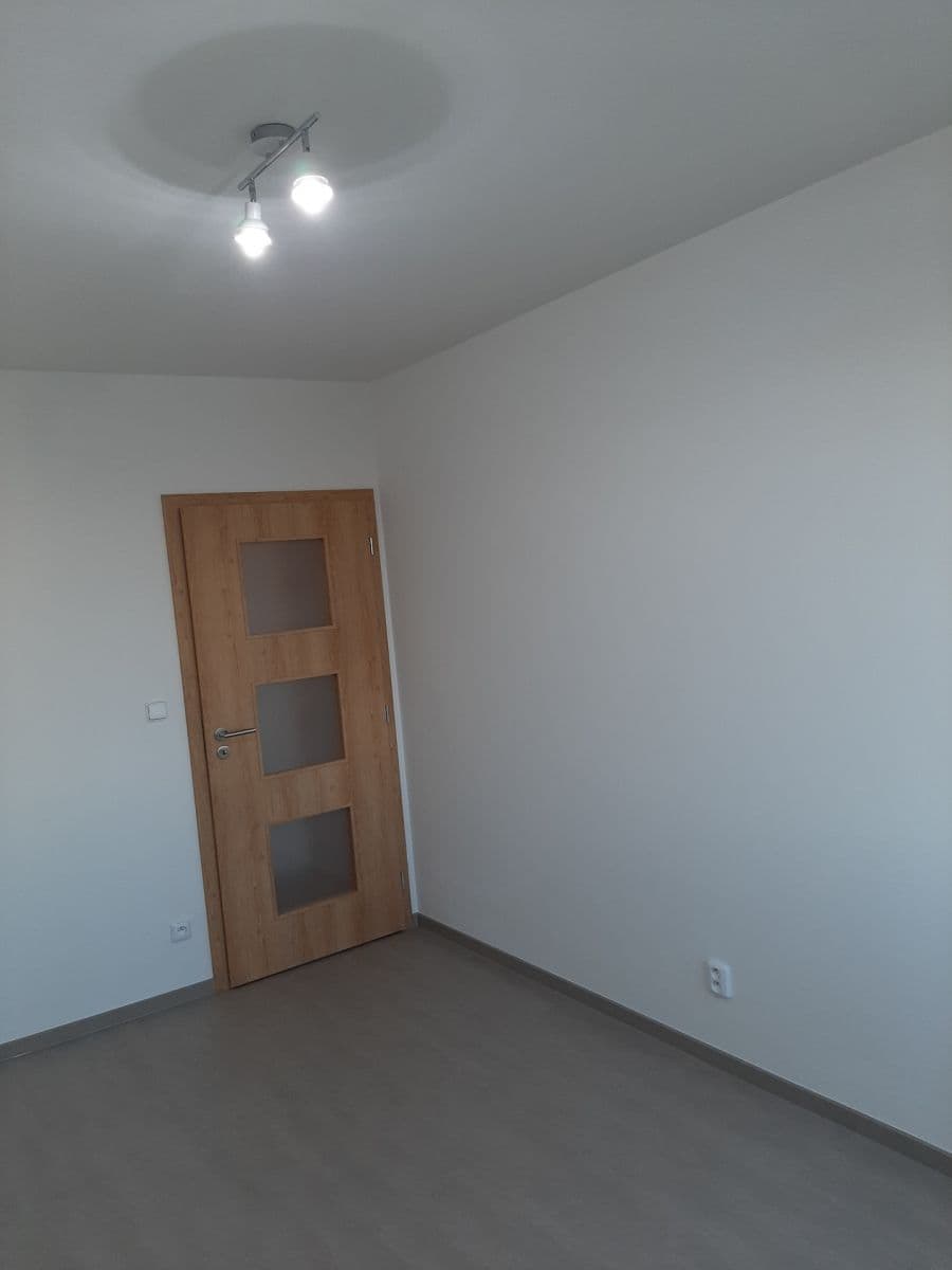 Prenájom bytu 2-izbový 42 m², Stankovského, Čelákovice, Středočeský kraj Prenájom bytu 2-izbový 42 m², Stankovského, Čelákovice, Středočeský kraj