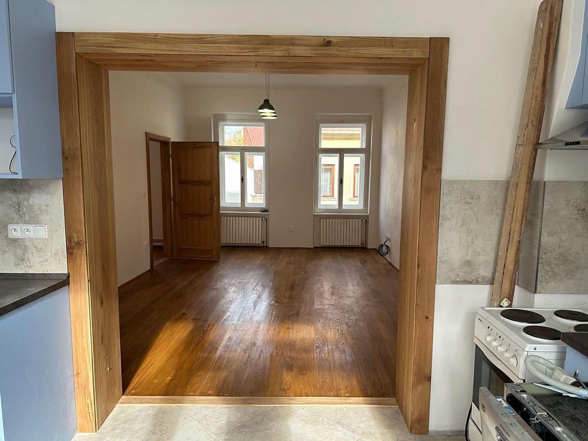 Prenájom bytu 2-izbový 65 m², Jana Schwarze, Ivančice, Jihomoravský kraj Prenájom bytu 2-izbový 65 m², Jana Schwarze, Ivančice, Jihomoravský kraj